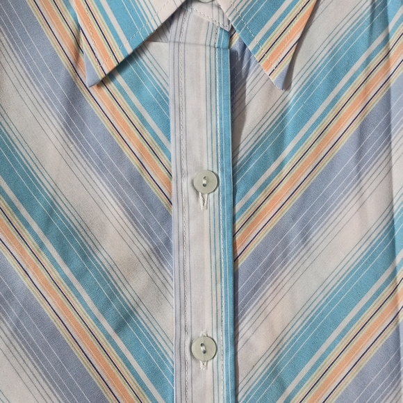 Ladies Shirt - Picture 4 of 6